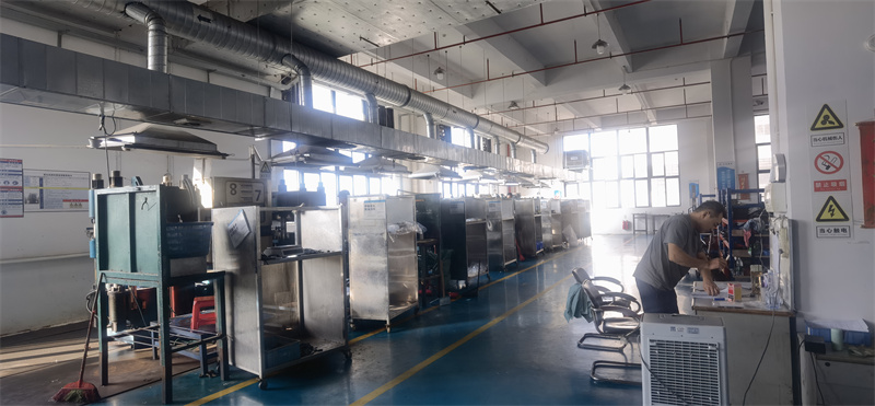 Siamo il produttore di prodotti in gomma e silicio in Cina