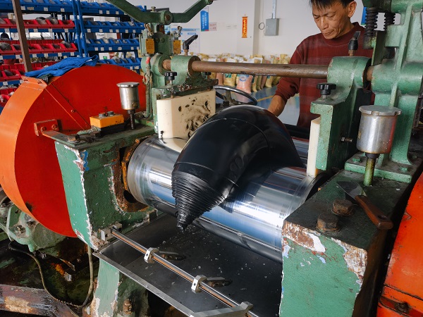 Possiamo fornire OEM al produttore di tutti i tipi di prodotti in silicio.