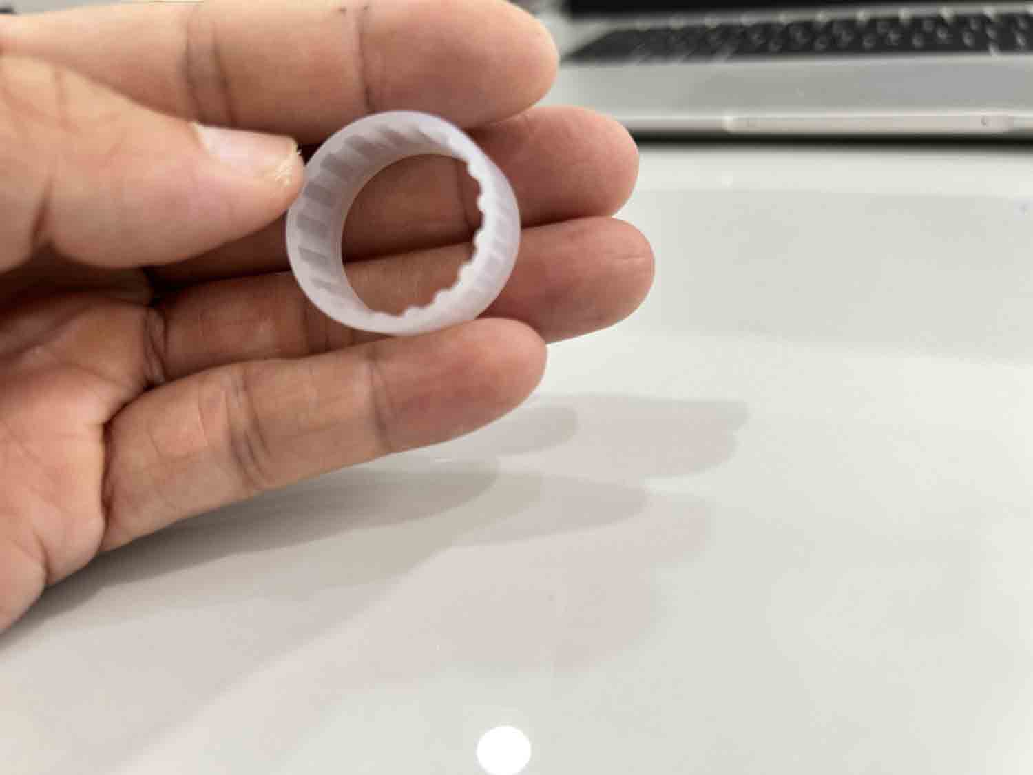 Base di seduta in silicone di precisione - tolleranza 0,05 mm (traslucido bianco)